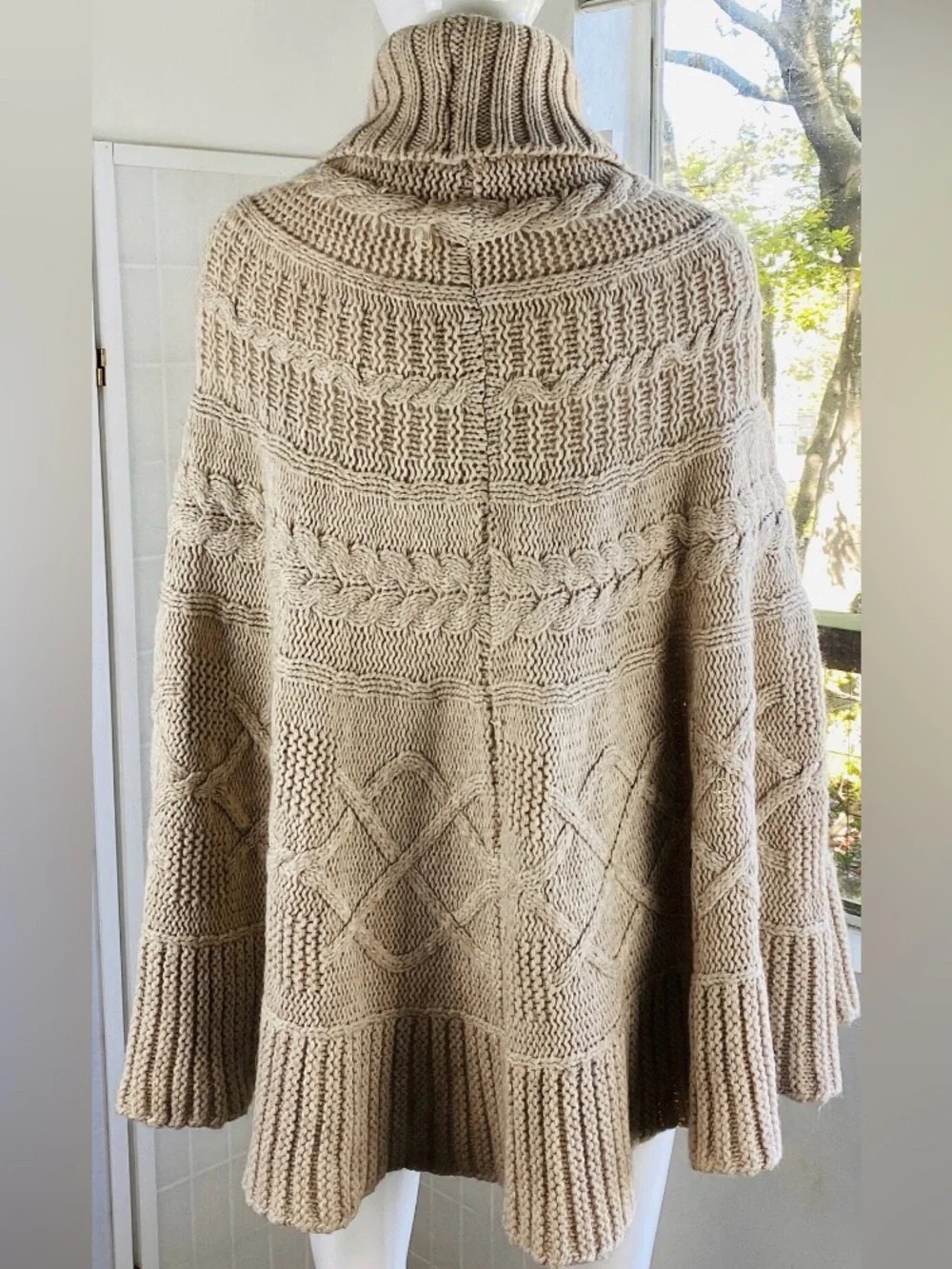 Cocogio Italy Alpaca Wool Blend Cable Knit Poncho Sweater Cozy Neutral OS